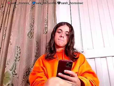 saara_johnson496 live sex cam