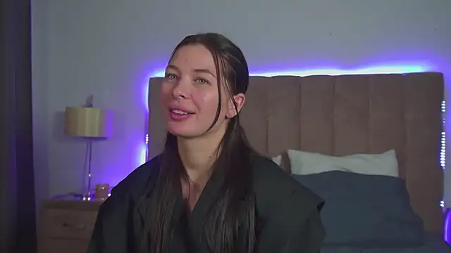 AlexandraBloom live sex cam