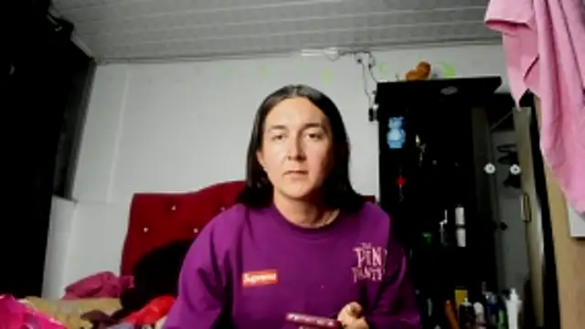 Sweet-Suck69 live sex cam