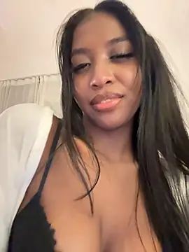 IamCrystal2 live sex cam