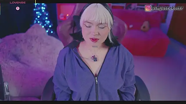 sensualkattt live sex cam