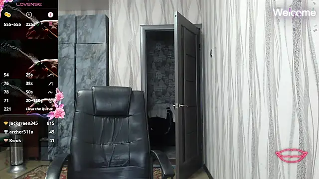 Yevgeshka-Milashka live sex cam