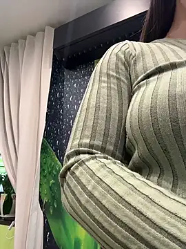 MooonReal live sex cam