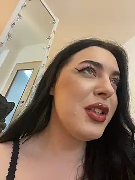 KeiraDark live sex cam