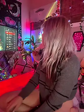 Cutiepiespanks live sex cam