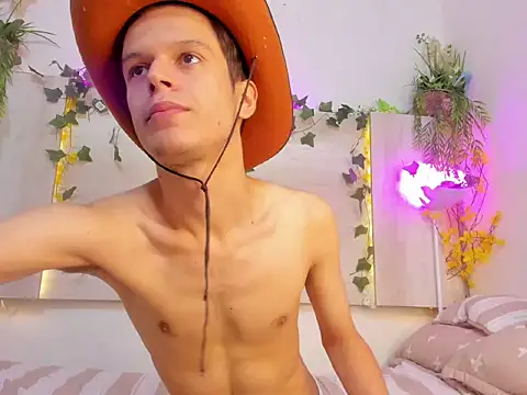 AngelSlimm's cam snapshot