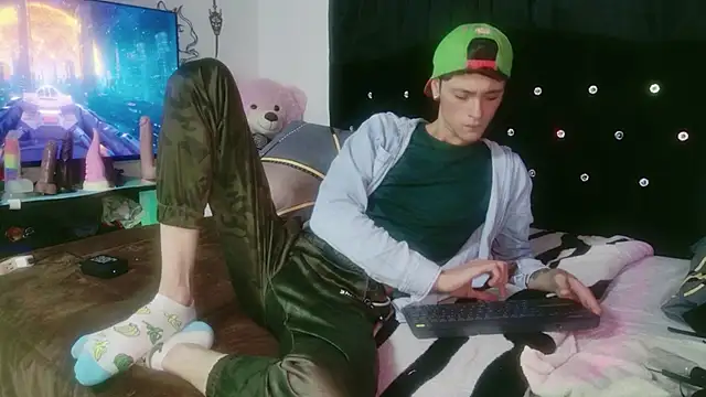 Tyler_cat's cam snapshot