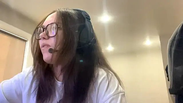 KerriMcbreen's cam snapshot