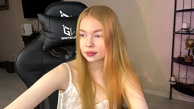 RaguelNicksons's cam snapshot