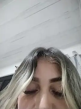 sexy_aurora_ourdoors's cam snapshot