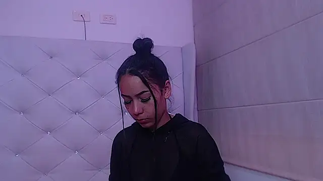 Noah_and_kim69's cam snapshot