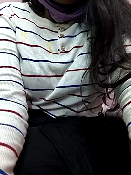 Ananya_34's cam snapshot