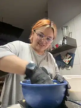 Sophia_Weest99 live sex cam