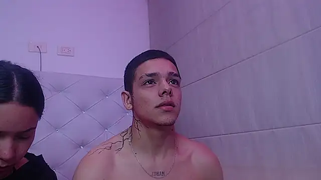 Noah_and_kim69's cam snapshot