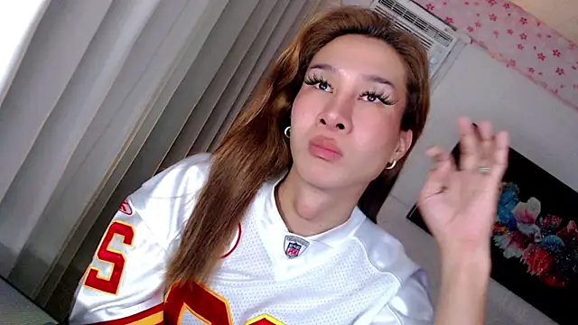 FinestCHLOExxx live sex cam