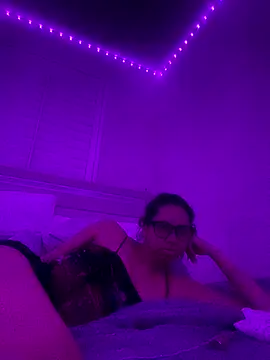 ThatBratCartier's cam snapshot