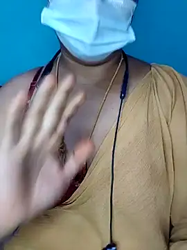 deepikasree143's cam snapshot