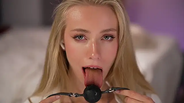 Vika54784 live sex cam