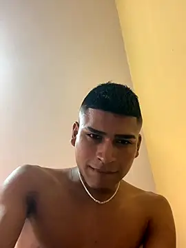 Emiliano_Reyes live sex cam