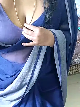 tamil_chitra12's cam snapshot