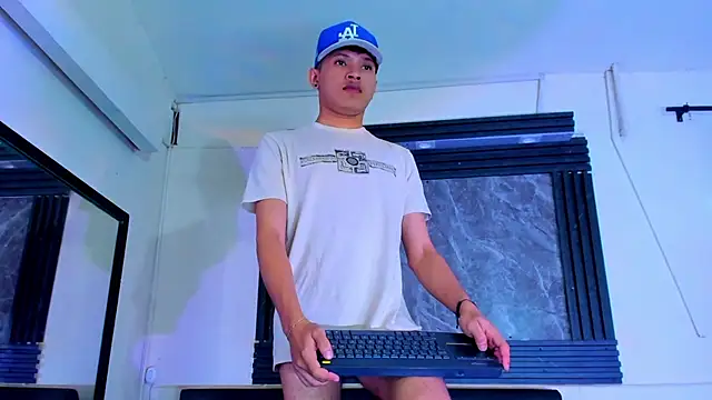 jeremytonner live sex cam