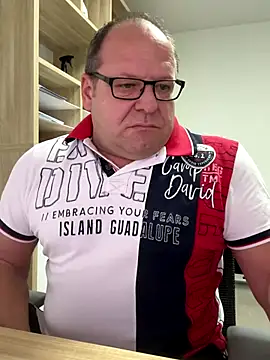 coupleLatinaLovers live sex cam