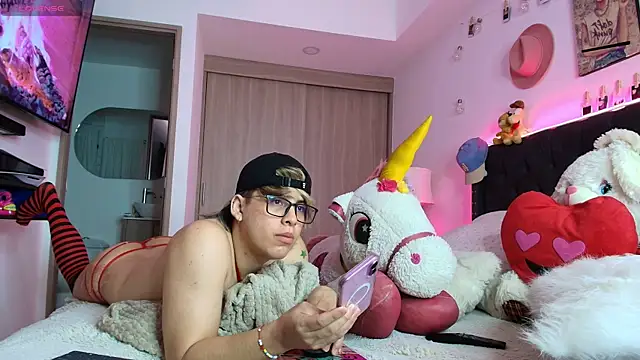 brunothompson3 live sex cam