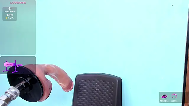 lola_clit live sex cam