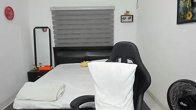 corzoethan live sex cam