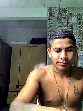 Novindot23cm live sex cam