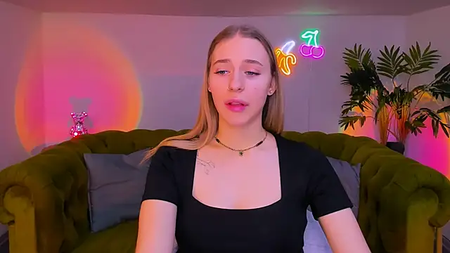 sassy_cutie live sex cam