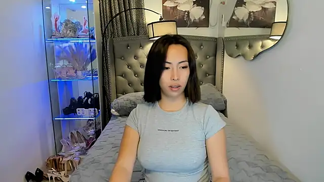 reighnempress live sex cam