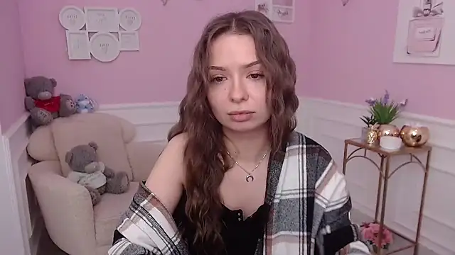 LucySkilar live sex cam