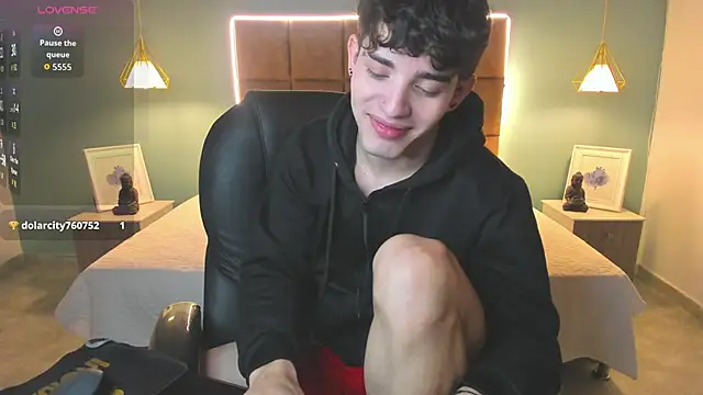 AlejooTwink live sex cam