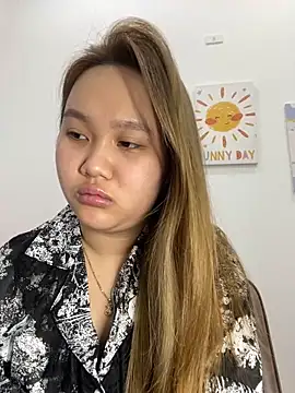 Almira6868 live sex cam