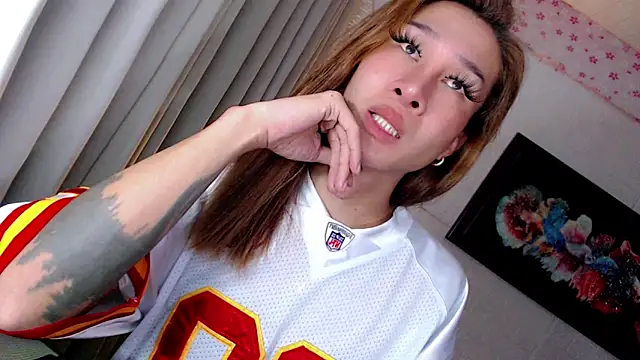 FinestCHLOExxx live sex cam