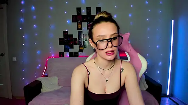 Suzie_Q69's cam snapshot