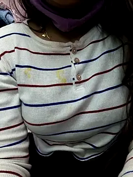 Ananya_34's cam snapshot