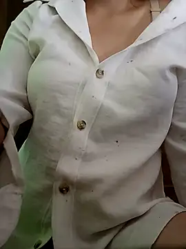 ChezyBaby's cam snapshot