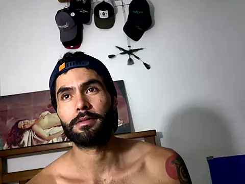 hideonbush051 live sex cam