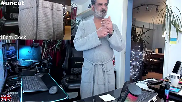 OnlineBossUK live sex cam