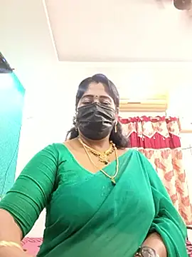 tamil-aunt's cam snapshot