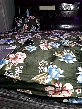 Hey_Jully's cam snapshot