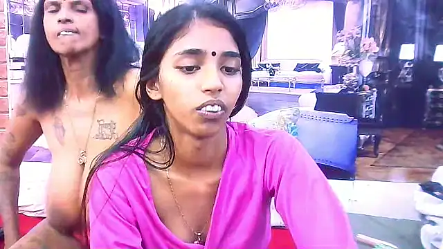 IndianSexySlender live sex cam