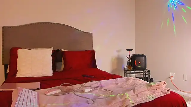 yiauana live sex cam