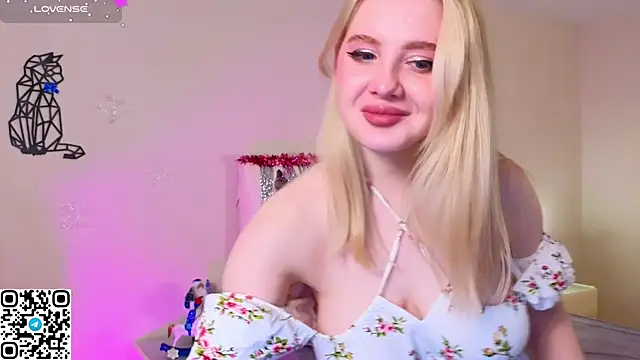 oliviabr0wn0 live sex cam