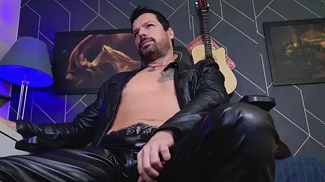 ChrisKox live sex cam