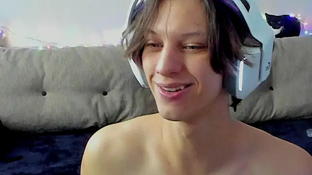 Ostin_meow live sex cam