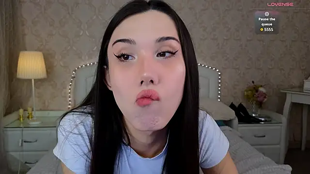 Kaia_Sunshine_Mia live sex cam