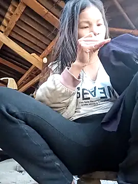 nangmo's cam snapshot